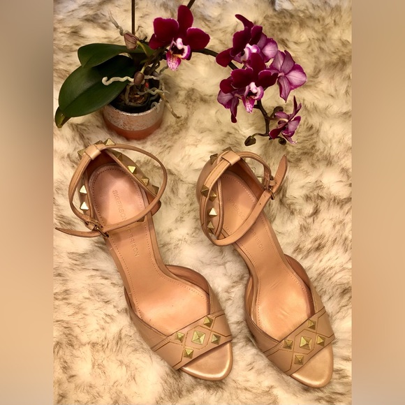 Sigerson Morrison Vero Cuoio Studded Sandals, Size 8 - Picture 4 of 7